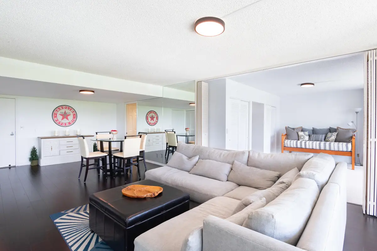 © Clark-2400 Presidential Way 302-010 at 2400 PRESIDENTIAL Way 302, West Palm Beach