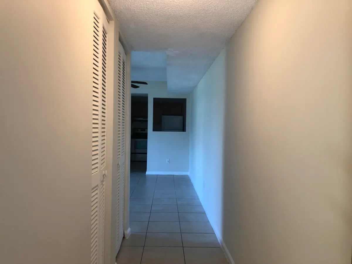 20190709155523968767000000-o at 10714 Royal Palm Boulevard 4-2, Coral Springs