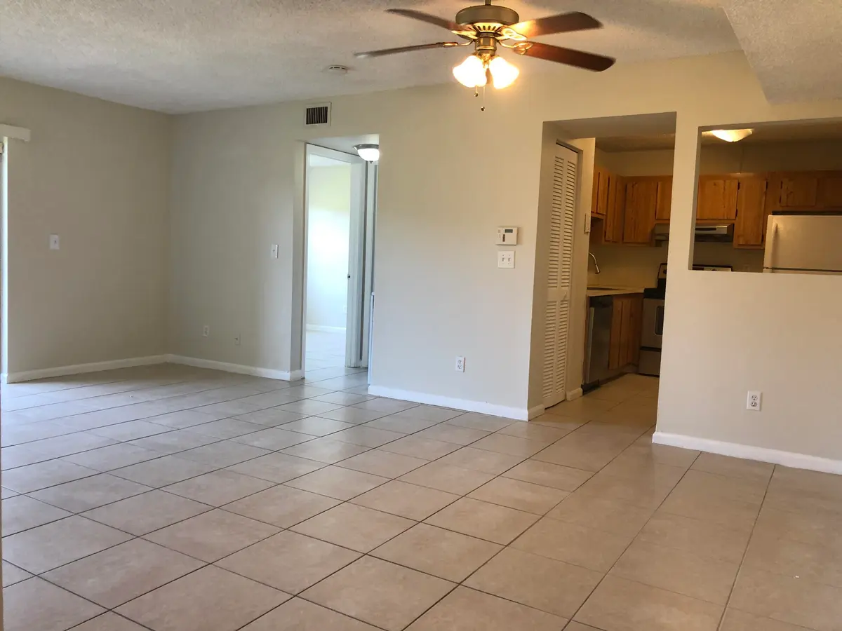 20190709155524255776000000-o at 10714 Royal Palm Boulevard 4-2, Coral Springs