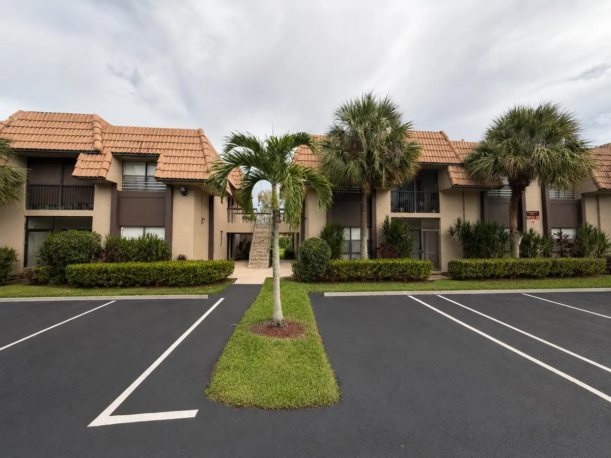 D6F05454-D5F5-42FB-BA74-76525513E9EE at 10730 ROYAL PALM Boulevard 4-3, Coral Springs