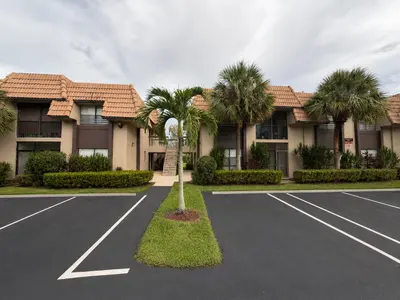 10730 ROYAL PALM Boulevard 4-3, Coral Springs – Condominium for sale
