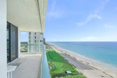 9940 S OCEAN Drive 1101, Jensen Beach – Condominium for sale
