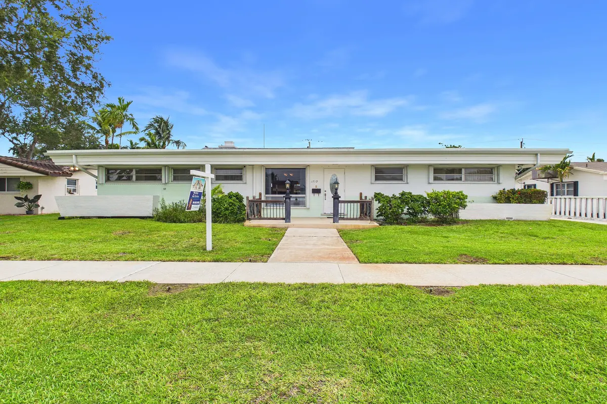 CAM06286G6-PR0029-STILL001 at 1719 N 44th Avenue, Hollywood