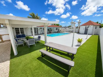 7120 SW 13TH Street, Pembroke Pines – Single Family Residence for sale