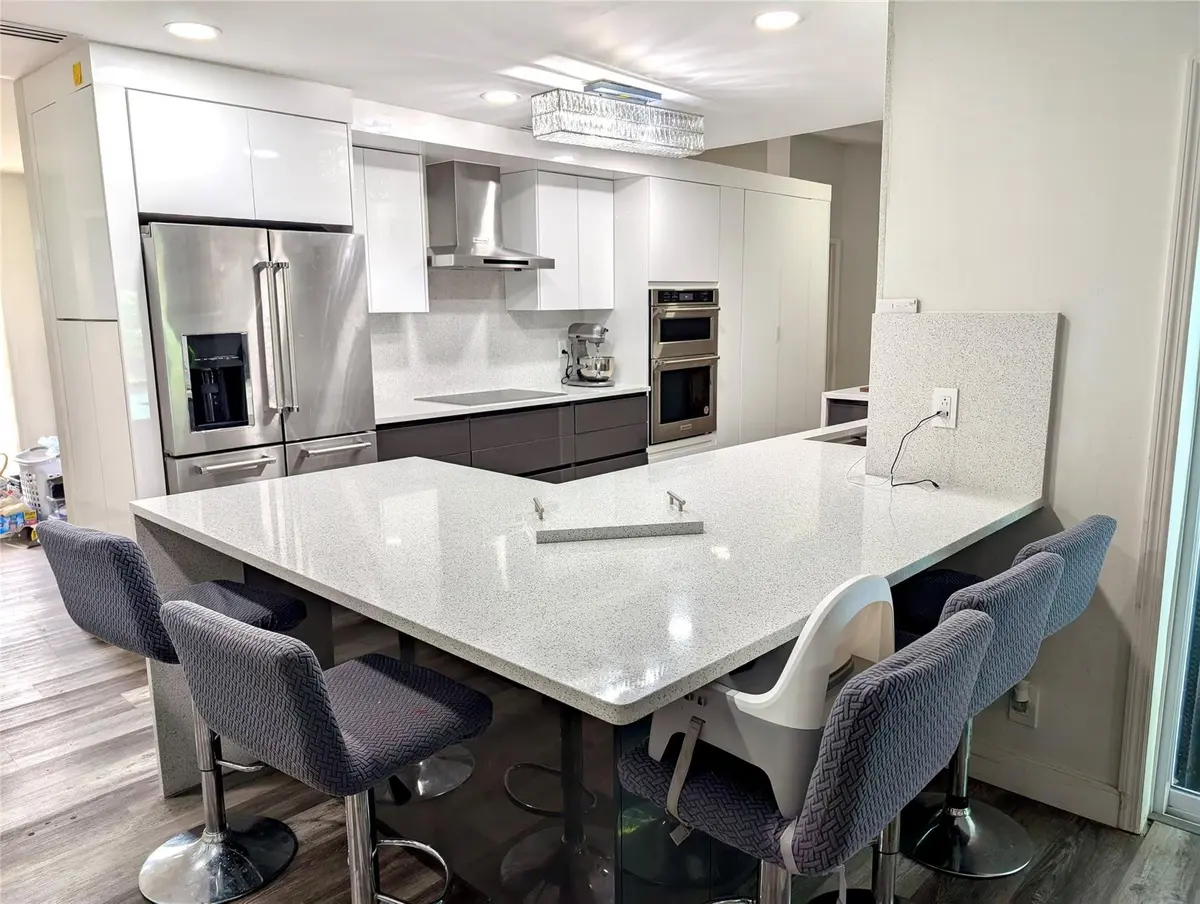 Photo 3 at 6421 CROSSBOW Court, Davie