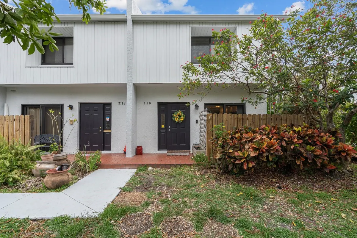 Photo 2 at 2116 NE 44TH Street, Lighthouse Point