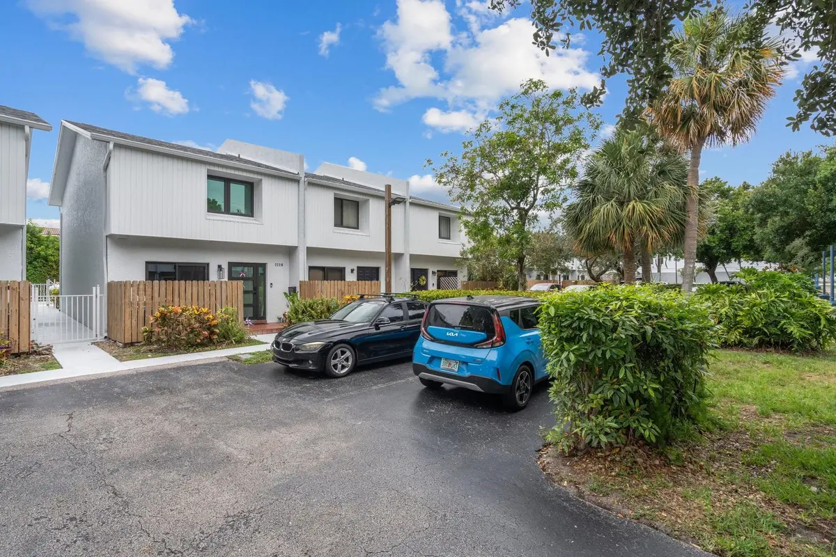 Photo 4 at 2116 NE 44TH Street, Lighthouse Point