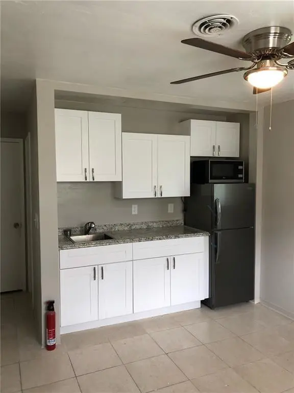 Photo 3 at 4250 NW 21st Avenue, Oakland Park