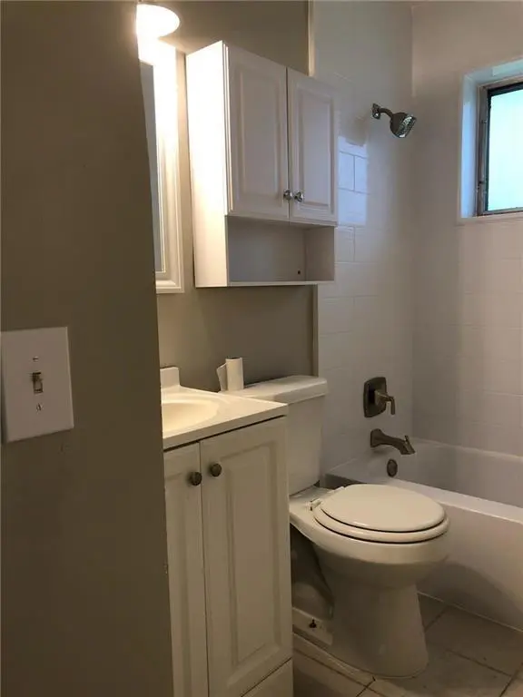 Photo 7 at 4250 NW 21st Avenue, Oakland Park