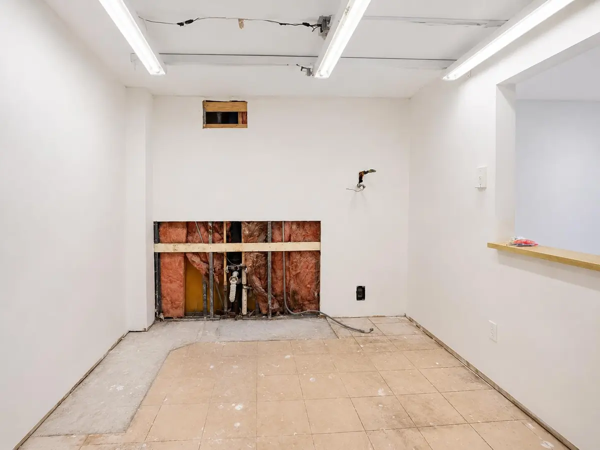 Kitchen Current Status at 16950 W Dixie Highway A226, North Miami Beach