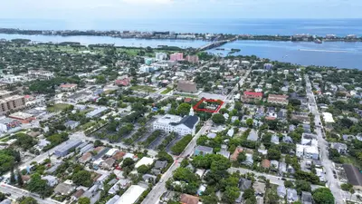 131 S FEDERAL Highway, Lake Worth Beach – Quadruplex for sale