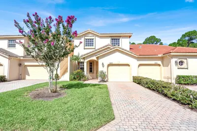 8123 CARNOUSTIE Place, Port St. Lucie – Townhouse for sale