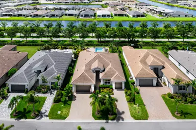 12818 SW Sea Goddess Lane, Port St. Lucie – Single Family Residence for sale