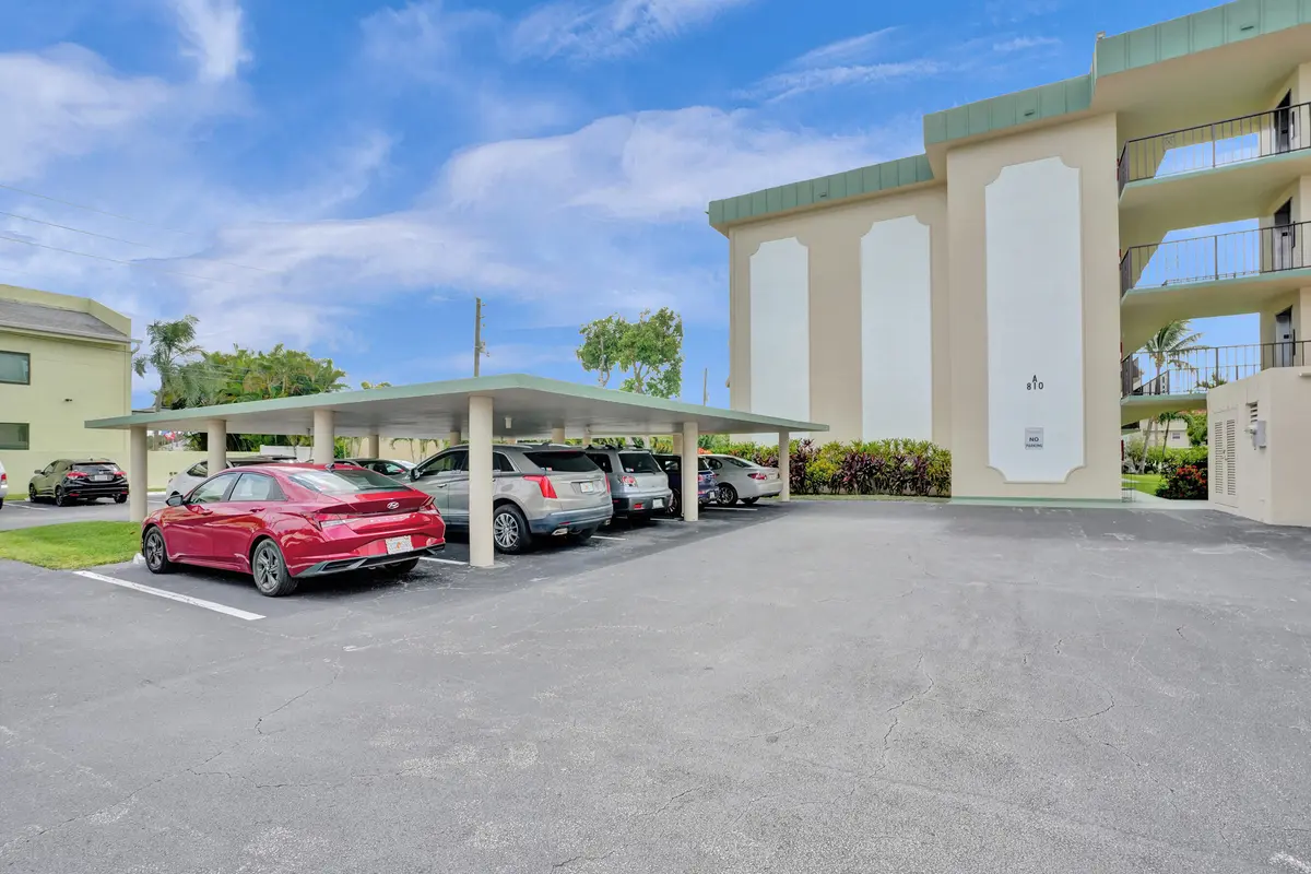 DSC07857 at 810 SE 7TH Street 207, Deerfield Beach