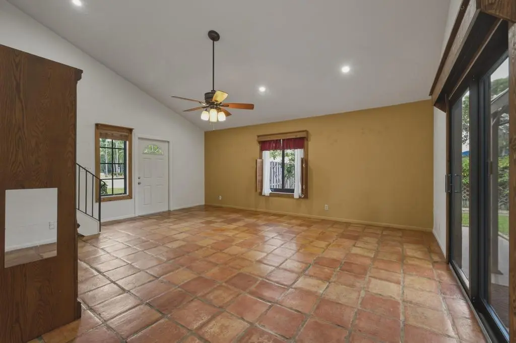 3274 NW 104TH Terrace, Sunrise, FL – photo 2