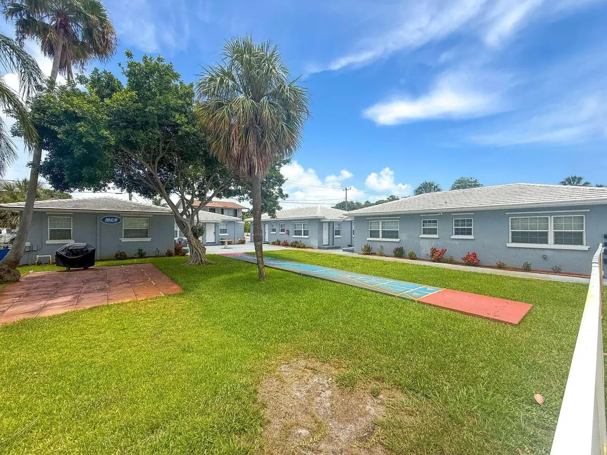 008_Cunningham.8 at 1001 S FEDERAL Highway, Lake Worth Beach