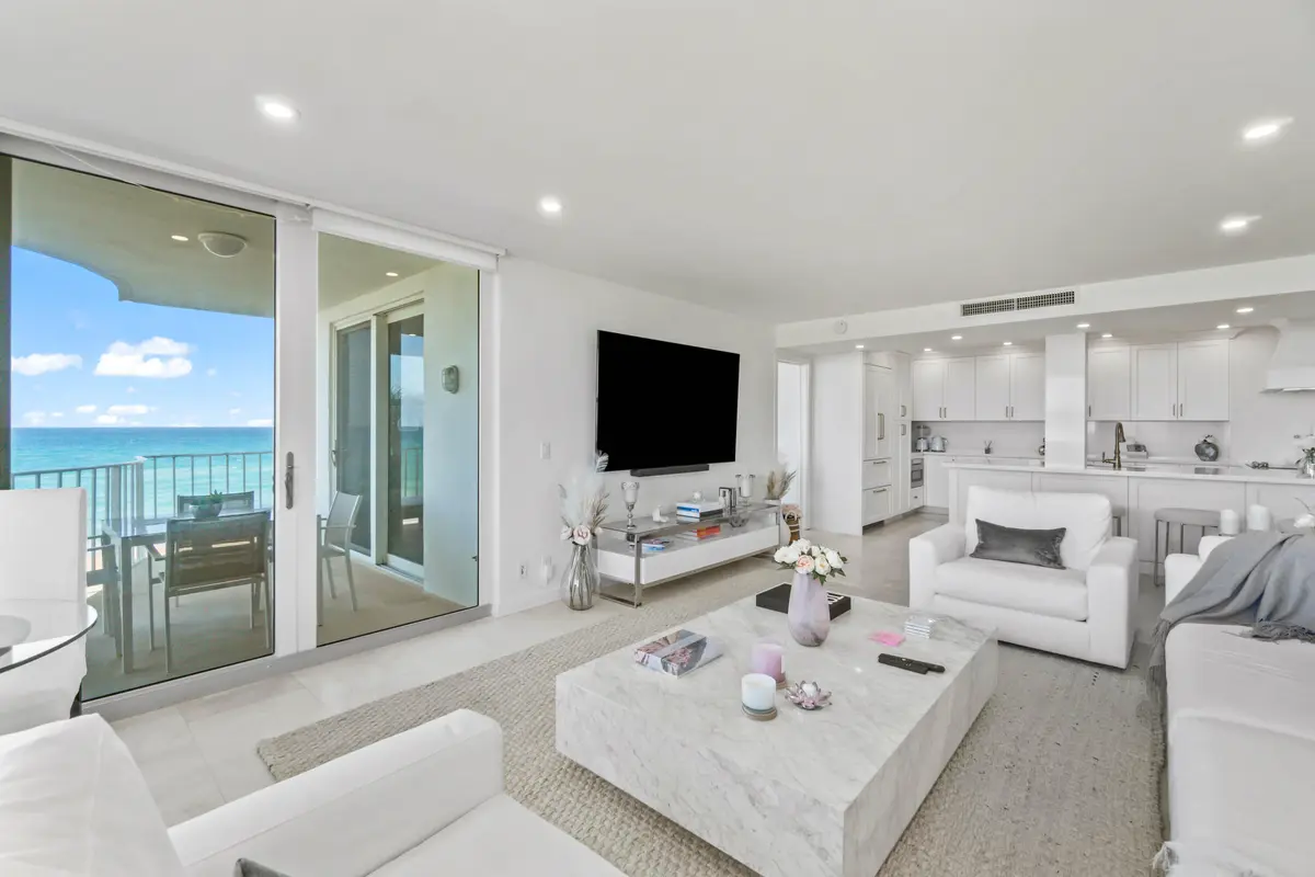 005-2295SouthOceanBoulevard-425-PalmBeac at 2295 S Ocean Boulevard 425, Palm Beach