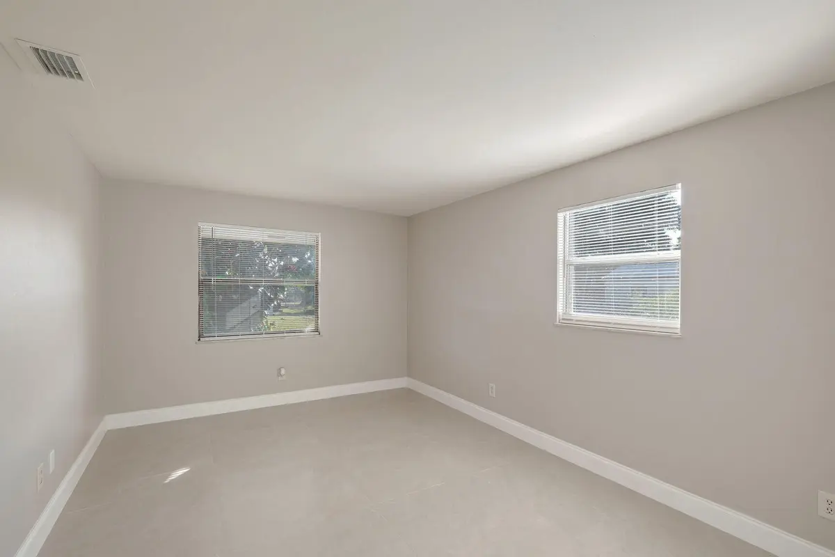_07-0010--0010 at 3147 Naylor Terrace, Fort Pierce