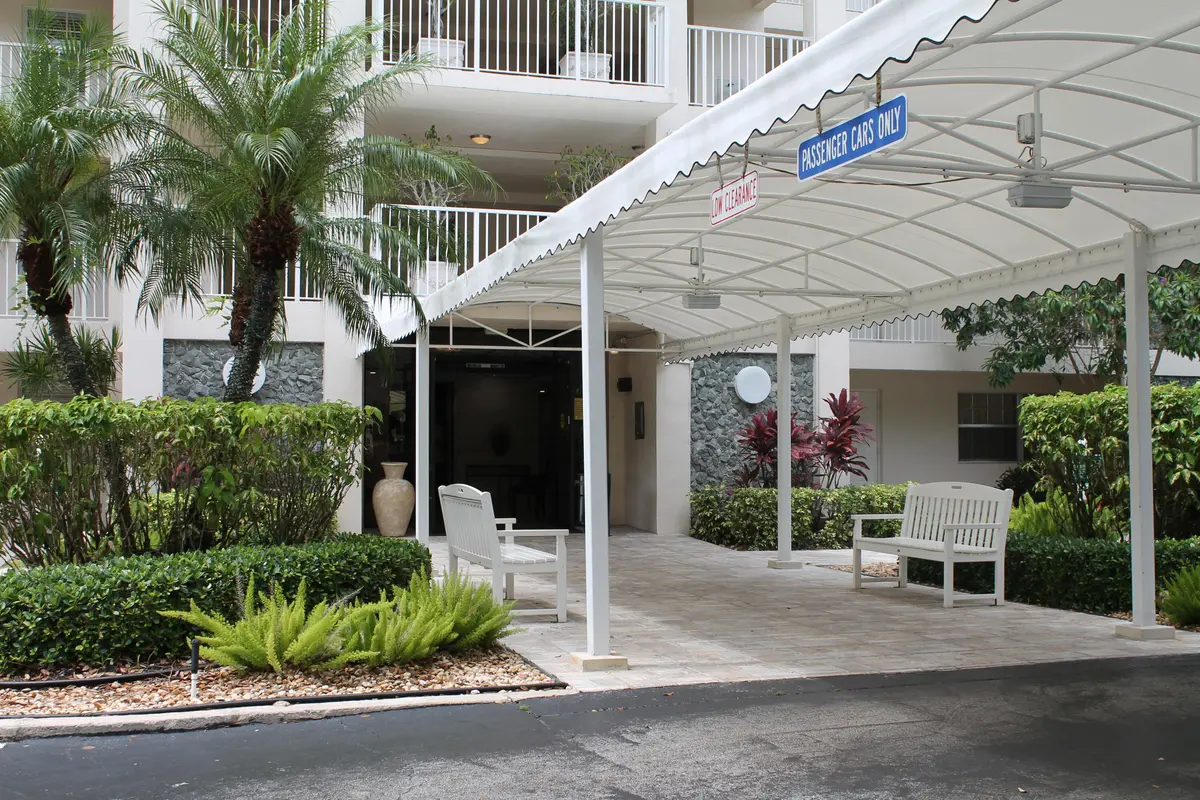 1.1 at 3520 OAKS Way 607, Pompano Beach