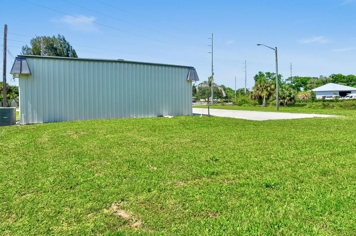 Warehouse-PSL(7) at 3801 OKEECHOBEE Road, Fort Pierce