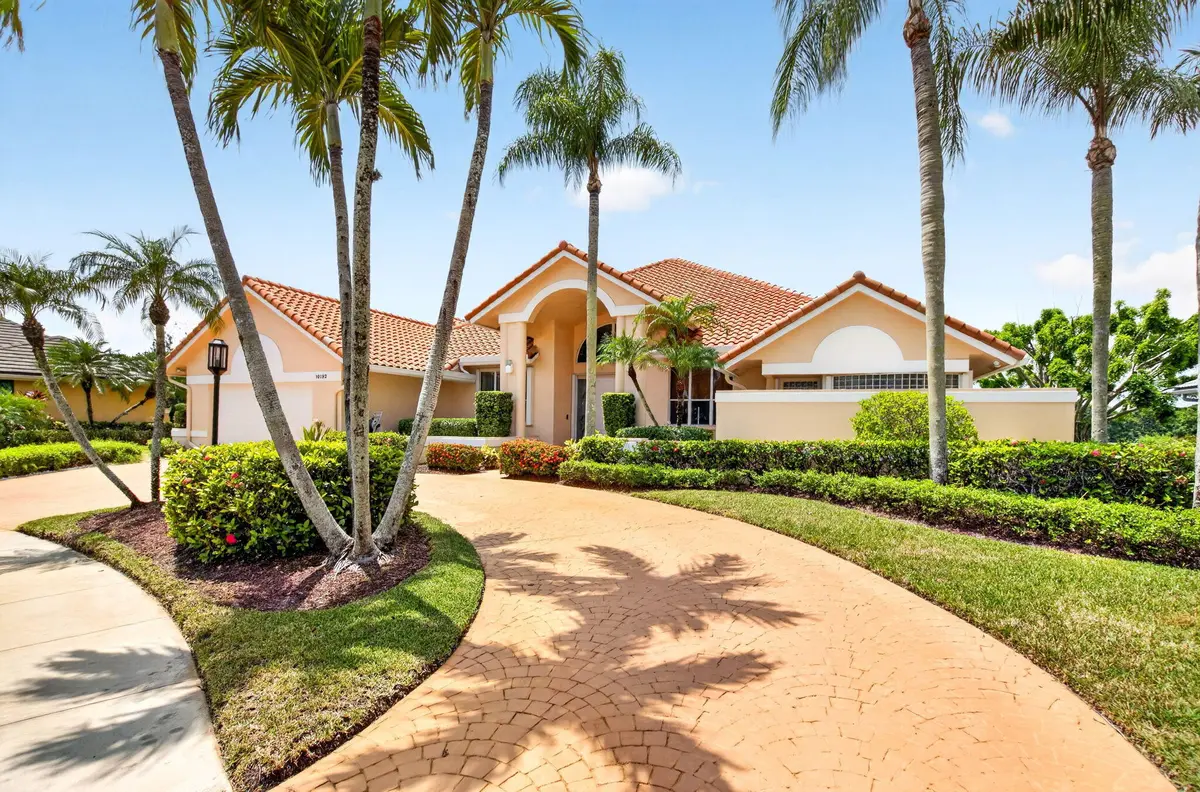 exterior front at 10192 Shireoaks Lane, Boca Raton