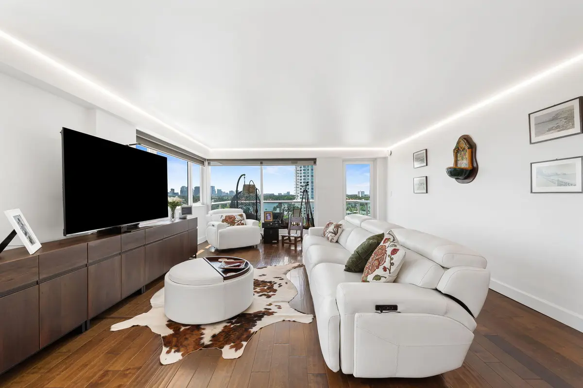 4-web-or-mls-_BWP7089 at 3000 Holiday Drive 905, Fort Lauderdale