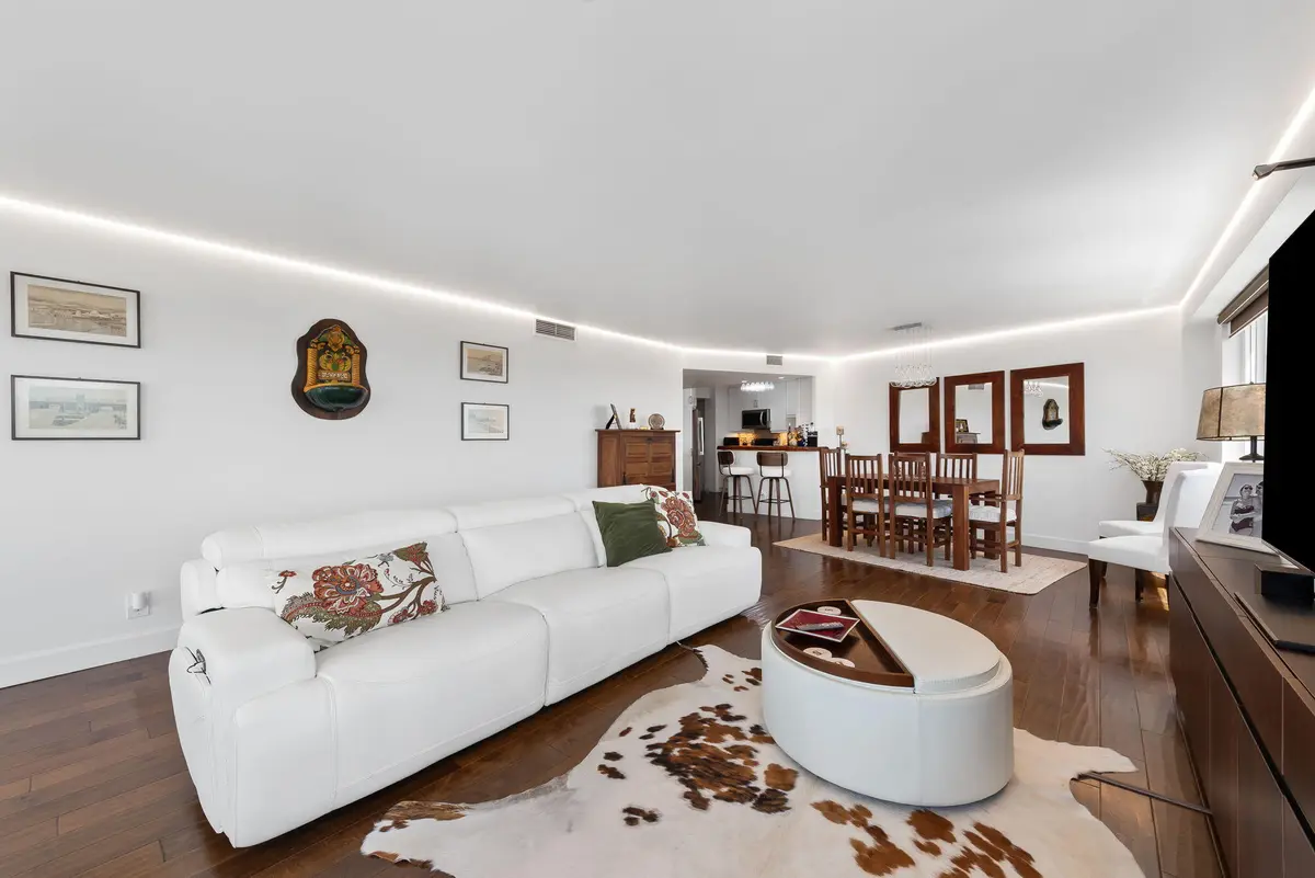 5-web-or-mls-_BWP7094 at 3000 Holiday Drive 905, Fort Lauderdale