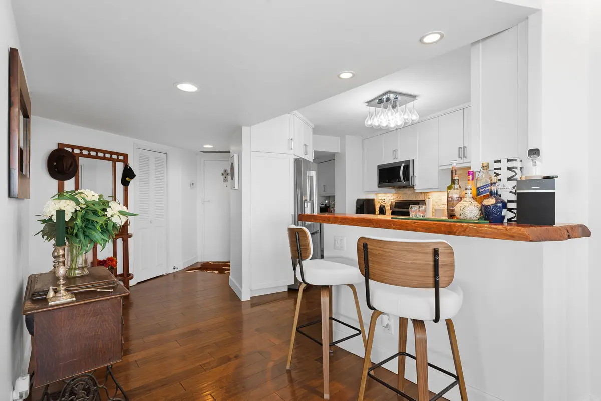 6-web-or-mls-_BWP7098 at 3000 Holiday Drive 905, Fort Lauderdale