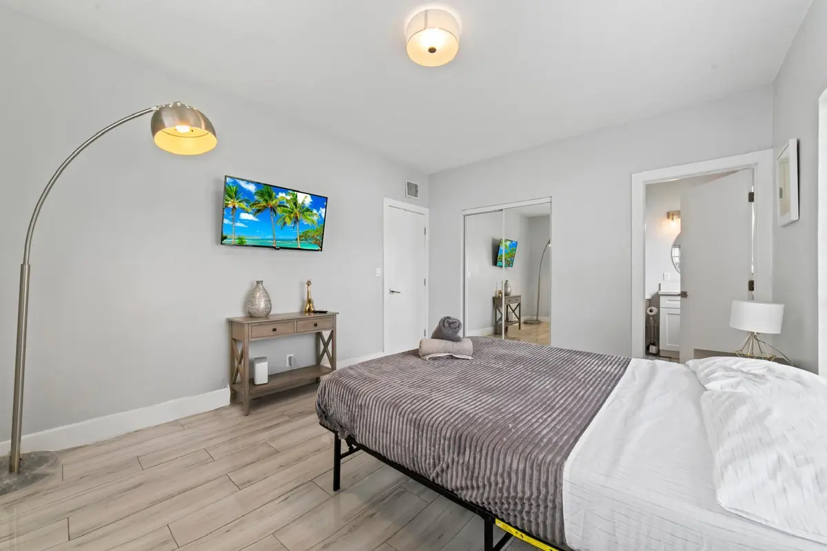 master bedroom at 371 Kentucky Avenue, Fort Lauderdale