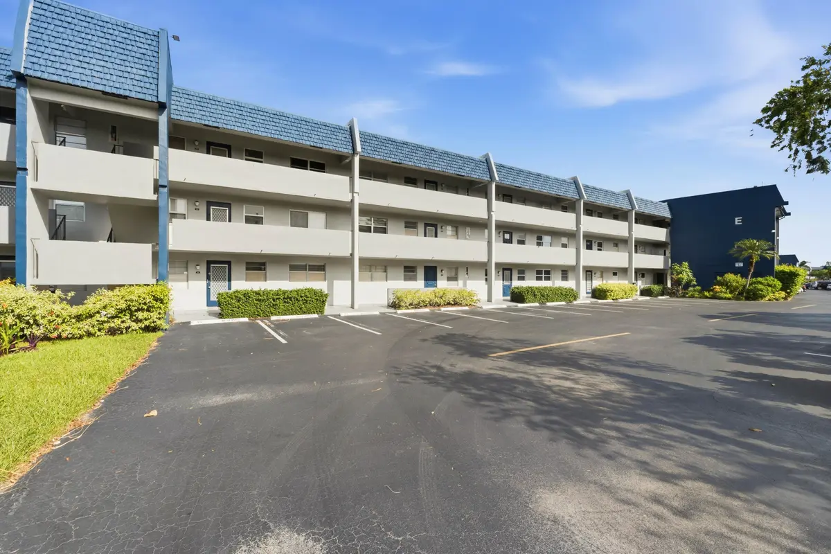 Front of Building at 7837 Golf Circle Drive 209, Margate