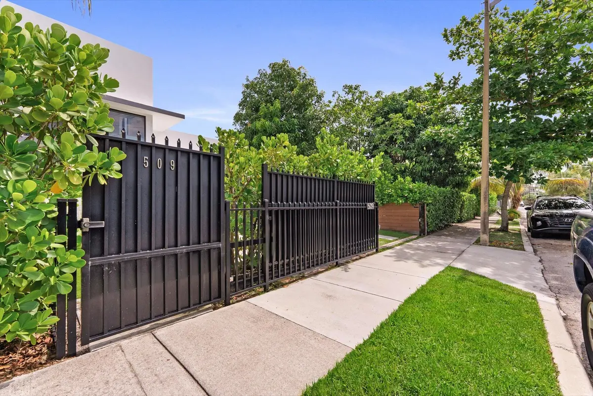 01-1 at 509 38th Street, West Palm Beach