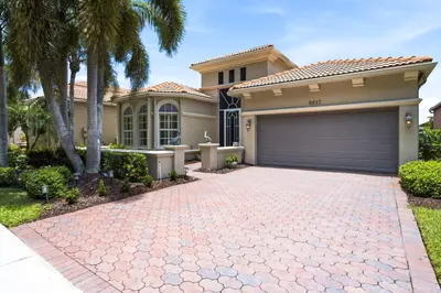 9857 VIA GRANDE, Wellington – Single Family Residence for sale