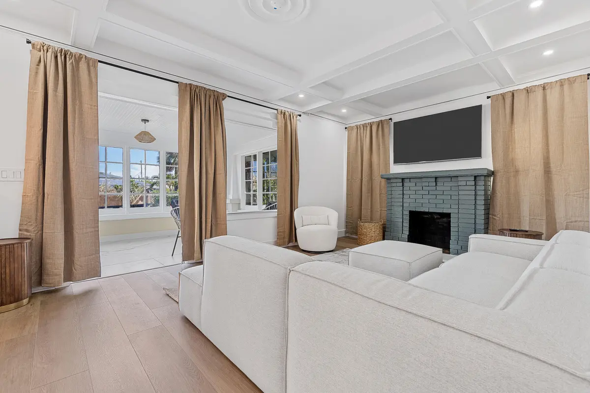 6F9A4095 at 5309 N Flagler Drive, West Palm Beach