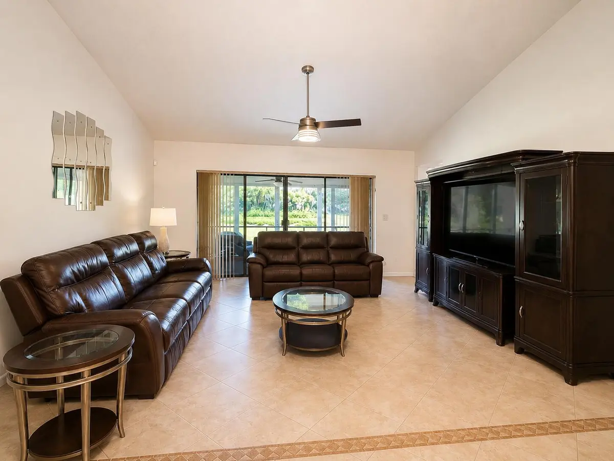 DBD7BCA5-03A9-4330-A593-A98BB7085E73 at 10633 Greenbriar Court, Boca Raton
