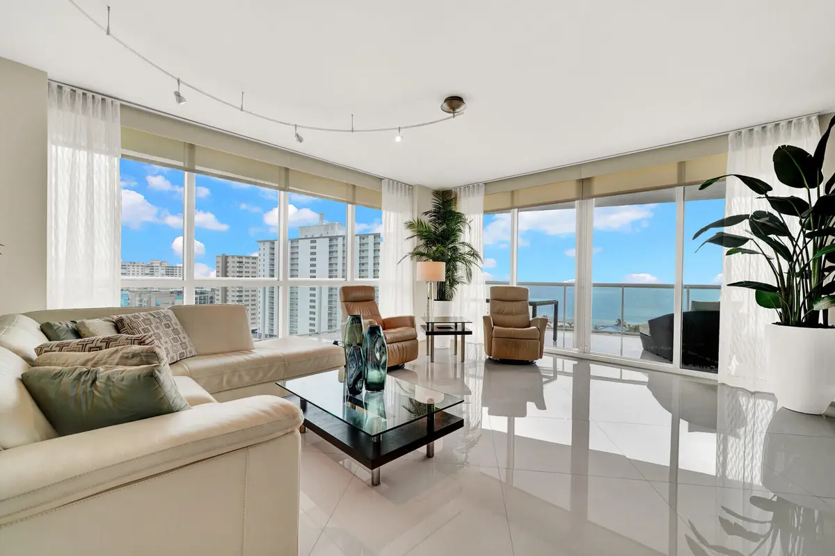 Plaza Oceanside condo 1007 pic 04 at 1 N Ocean Boulevard 1007, Pompano Beach