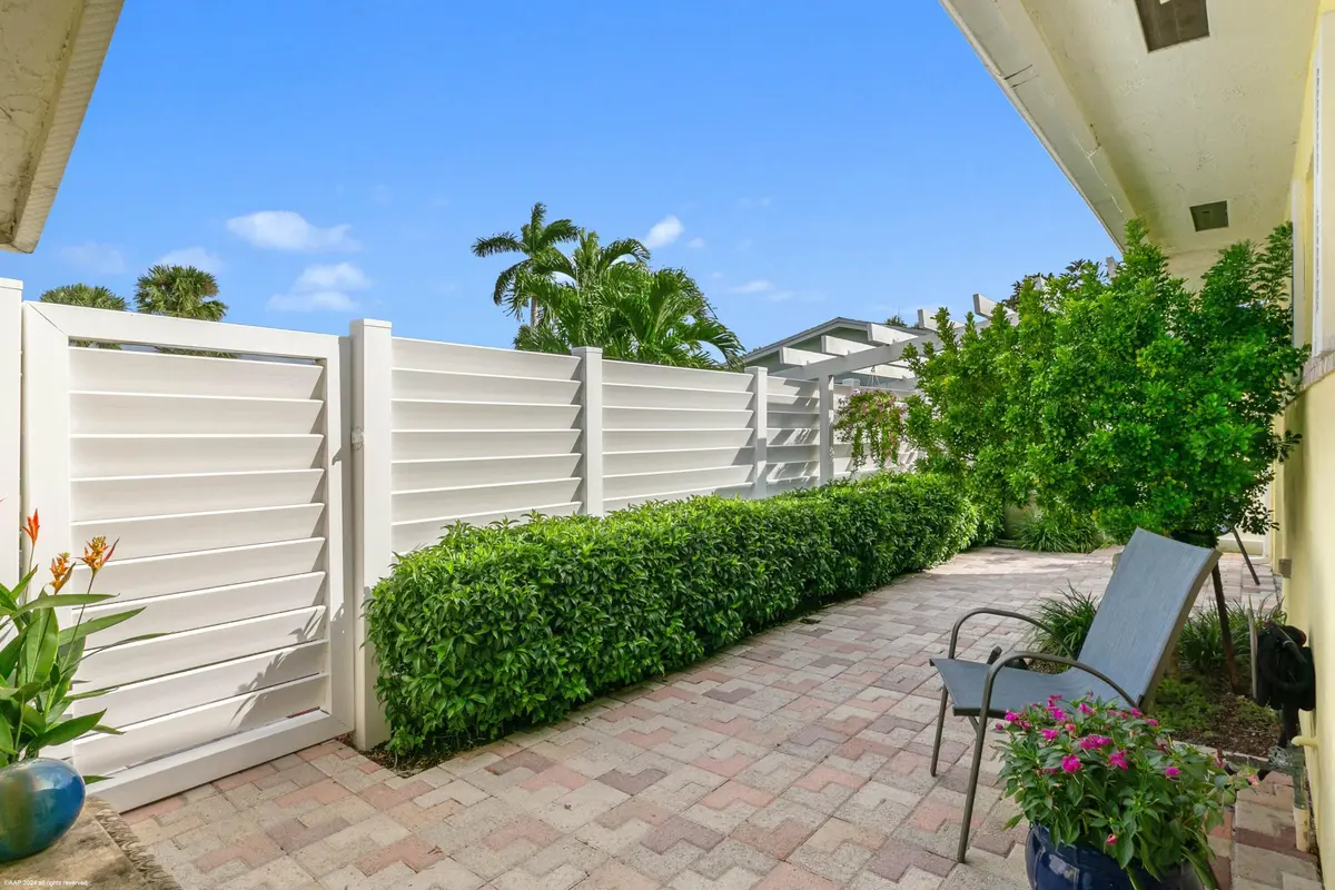 208 Sims Creek Dr 008 at 208 Sims Creek Drive, Jupiter