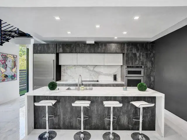 2514 37 at 2514 NE 21ST Street A, Fort Lauderdale