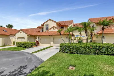 8320 WATERLINE Drive 201, Boynton Beach – Condominium for rent