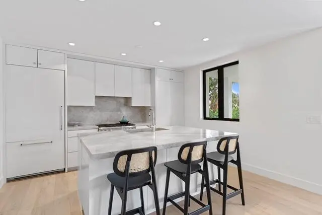 du7 at 21 Duke Drive, Lake Worth Beach