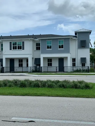 747 SE Central Parkway 42, Stuart – Townhouse for sale