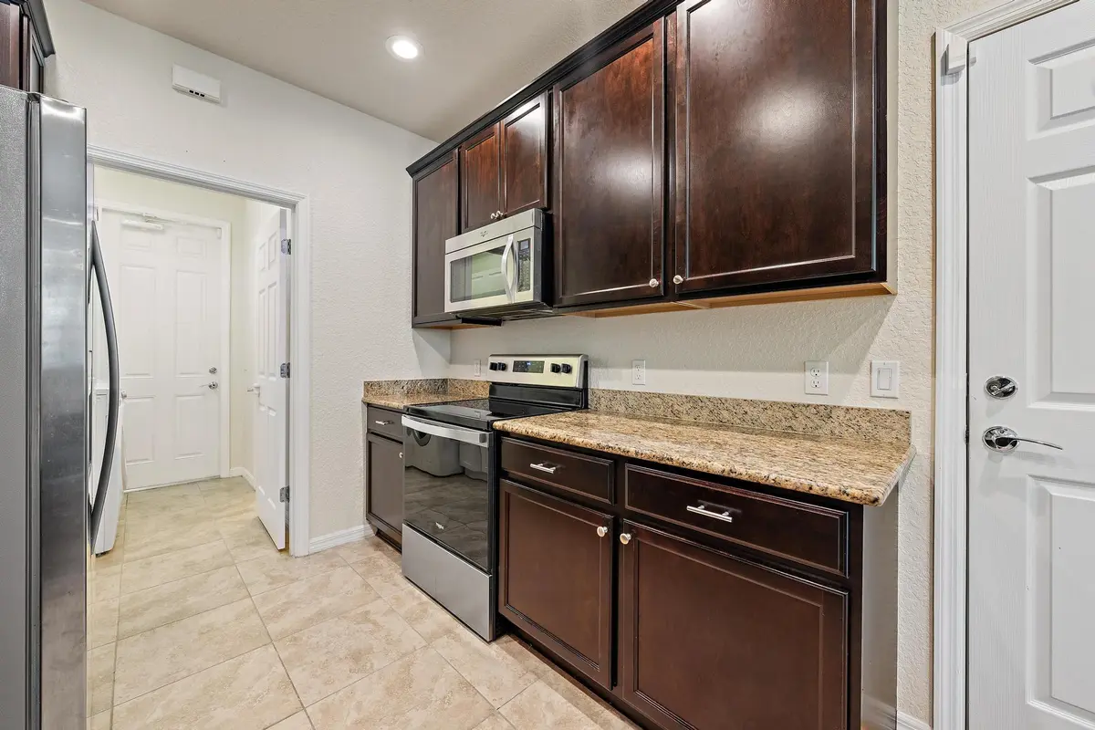 1156 S Community Dr-10 at 1156 S COMMUNITY Drive, Jupiter