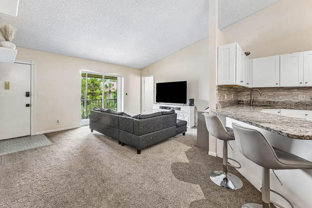 Living Area at 6527 Chasewood Drive G, Jupiter