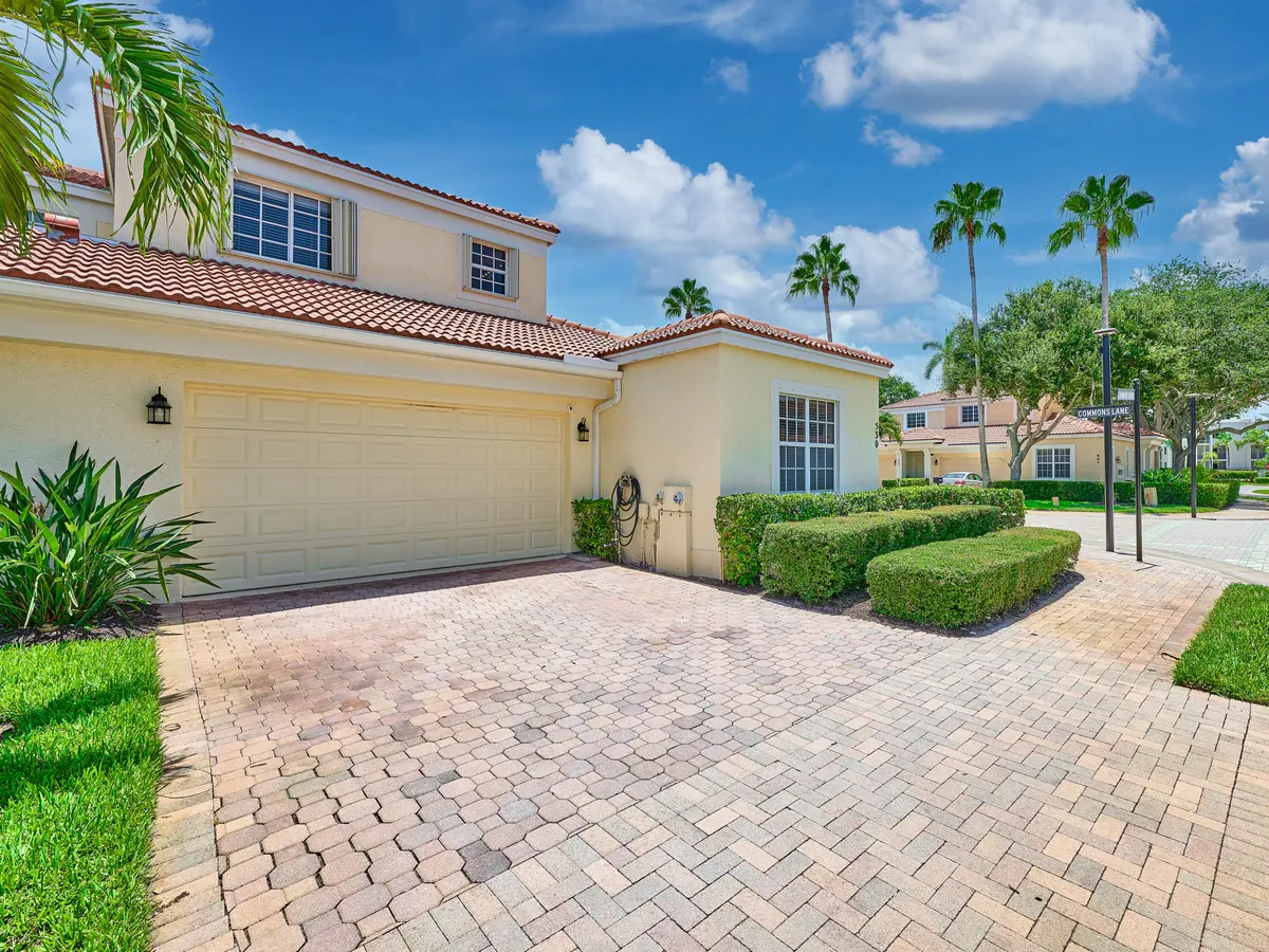 © PYL 0001 at 530 COMMONS Drive, Palm Beach Gardens
