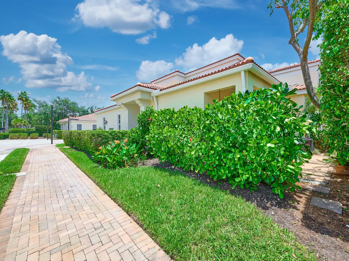 © PYL 0007 at 530 COMMONS Drive, Palm Beach Gardens