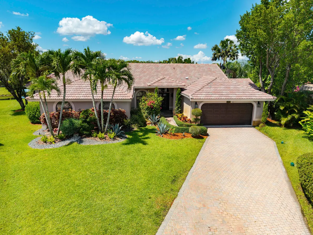 R_F077 at 12020 NW 2nd Drive, Coral Springs