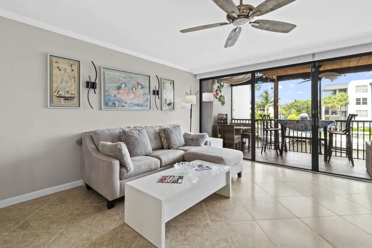 25-web-or-mls-IMG_8575 at 1100 SE 5TH Court 68, Pompano Beach