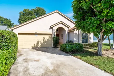 125 Saratoga Boulevard, Royal Palm Beach – sold