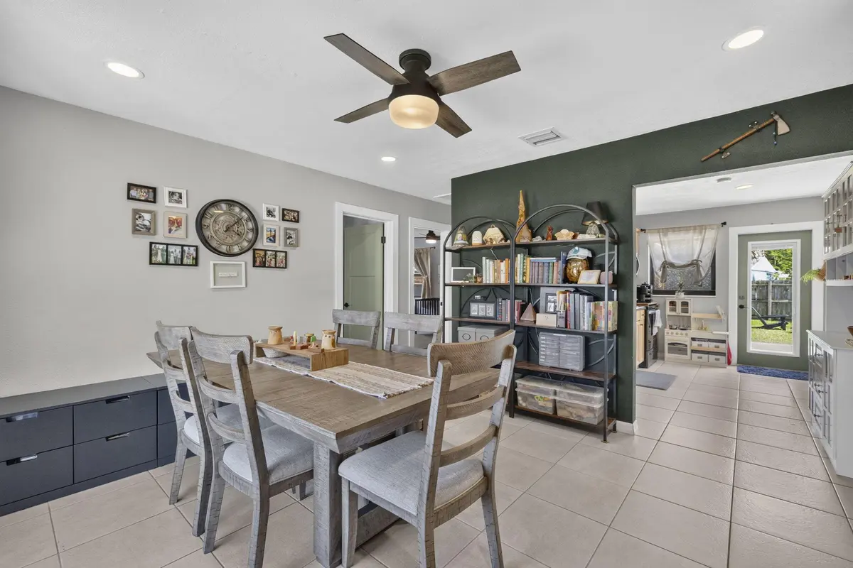 4-web-or-mls-8I8A5317 at 110 NW 56th Street, Oakland Park