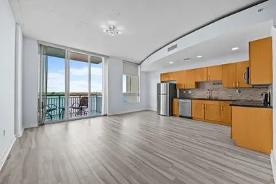 300 S AUSTRALIAN Avenue 808, West Palm Beach – leased