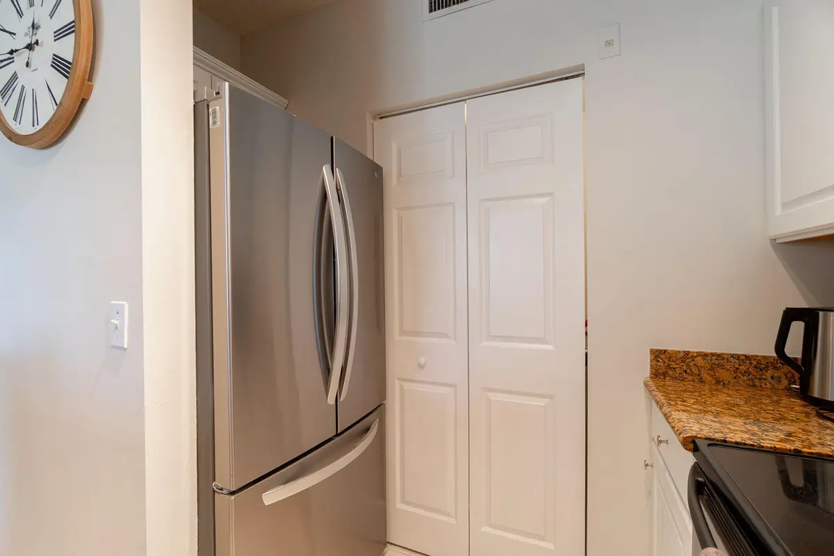6-web-or-mls-DSC05835 at 11790 St Andrews Place 206, Wellington